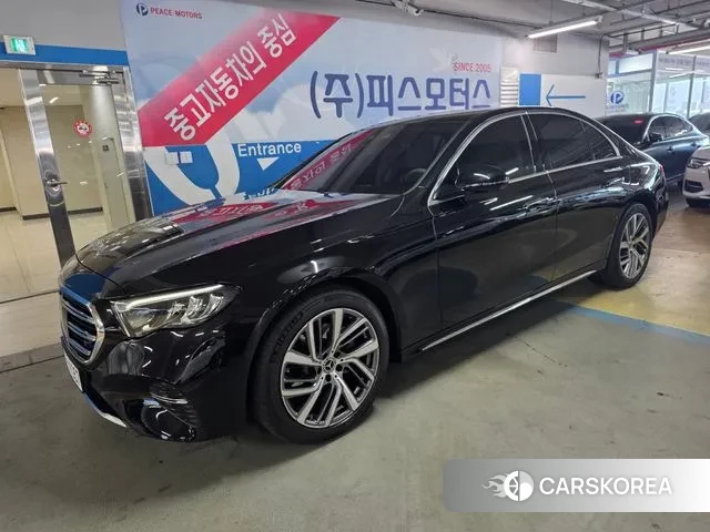 Mercedes-Benz E-Class W214 2024 Черный из Кореи