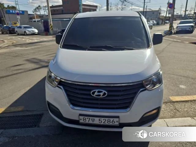 Hyundai The New Grand Starex 2019 Белый из Кореи