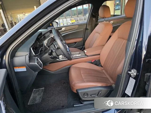 Audi A6 (C8) 2022 Белый из Кореи