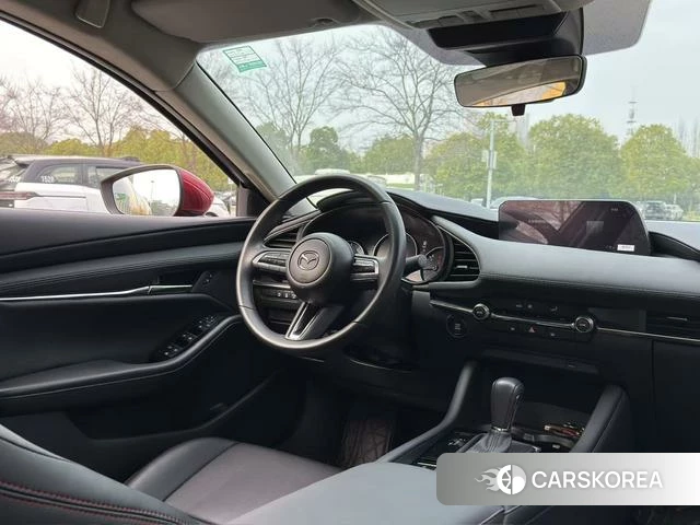 Mazda 3 Angkesaila 2022 Красный из Китая