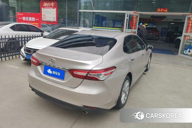 Toyota Camry 2021 Темно-серый из Китая