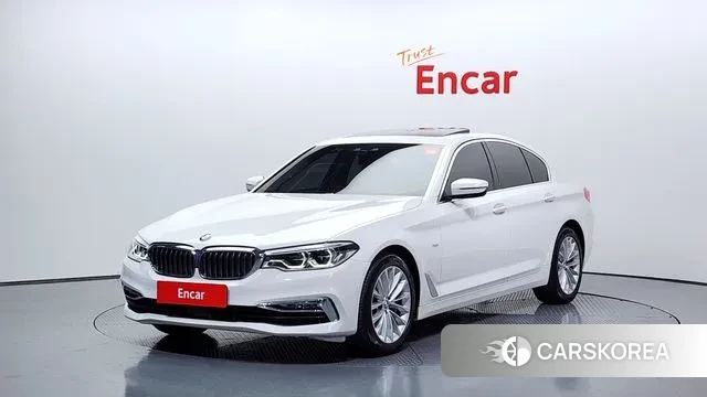 BMW 5 Series (G30) 2018 Белый из Кореи