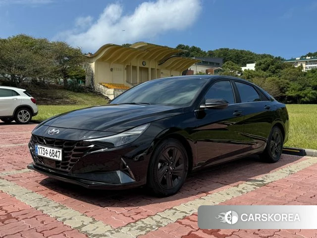 Hyundai Avante Hybrid (CN7) 2022 Черный из Кореи