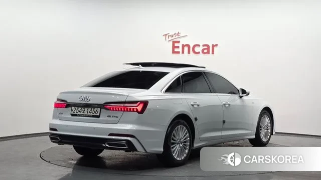 Audi A6 (C8) 2021 Белый из Кореи
