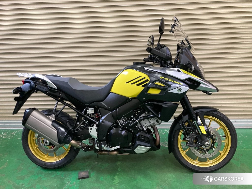 Проданный Suzuki V-STROM DL1000 ABS 2017 из Японии, фото 2