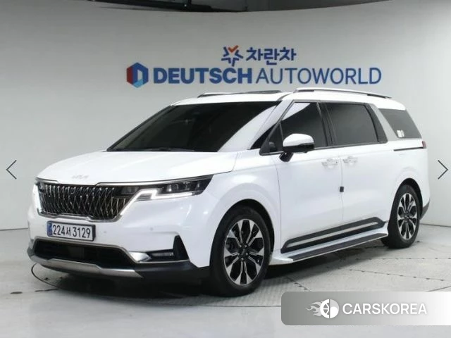 Kia Carnival 4th generation 2023 Белый из Кореи