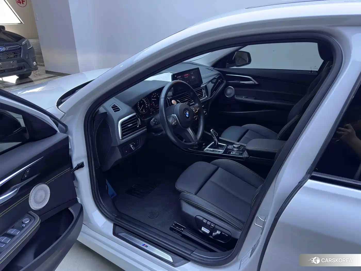 BMW 1 series 2023 Белый из Китая