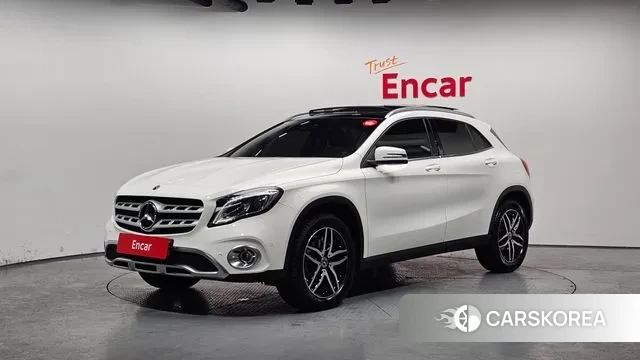 Mercedes-Benz GLA-Class X156 2019 Белый из Кореи