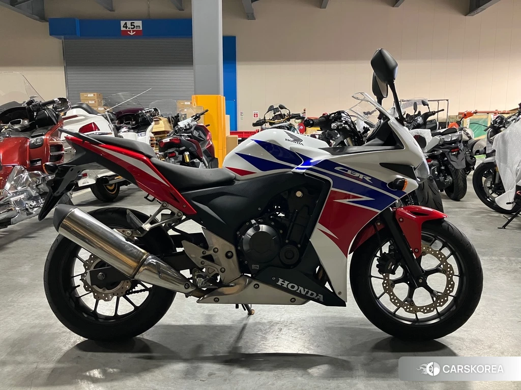 Проданный Honda CBR400R 2013 из Японии
