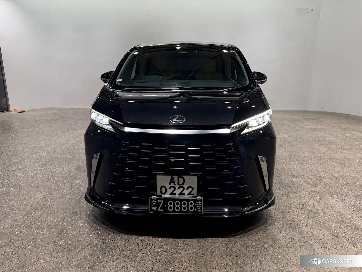 Lexus LM 2026 Черный из Китая