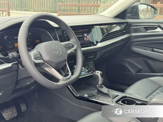 Volkswagen Passat 2022 Черный из Китая