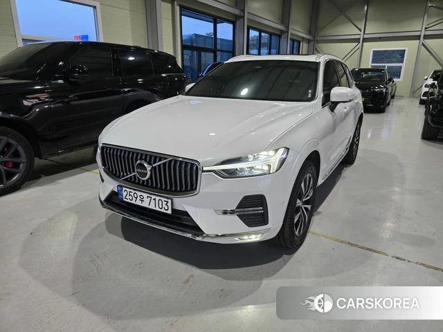 Volvo XC60 second Generation 2025 Белый из Кореи