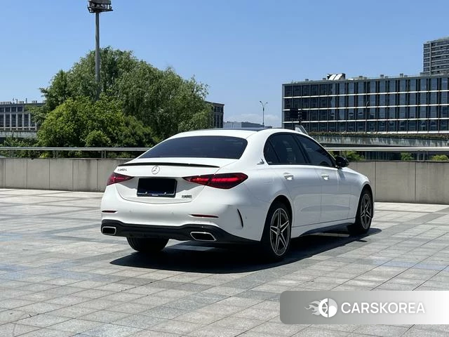 Mercedes-Benz Class C 2022 Белый из Китая