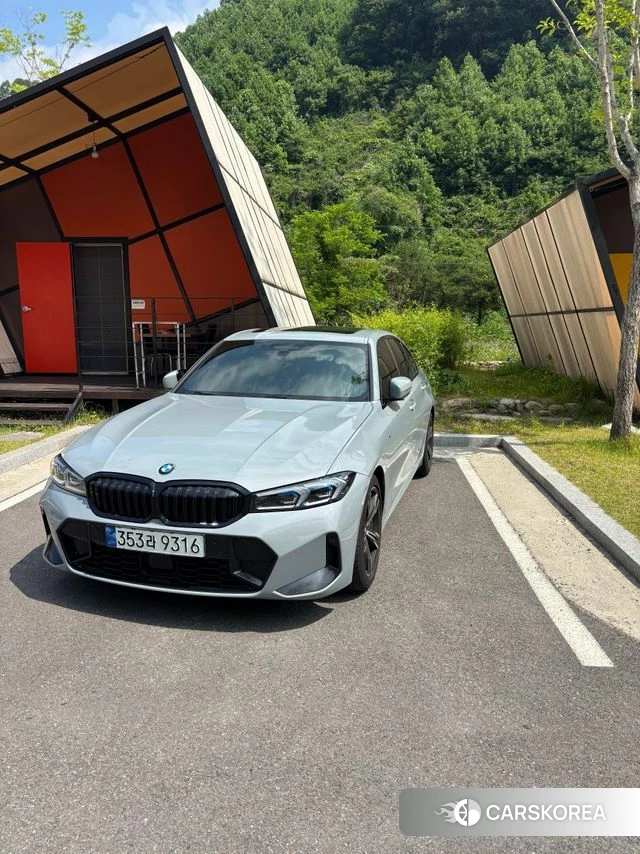BMW 3 Series (G20) 2023 Светло-серебряный цвет из Кореи