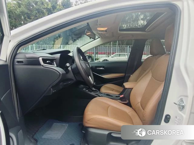 Toyota Corolla 2023 Белый из Китая