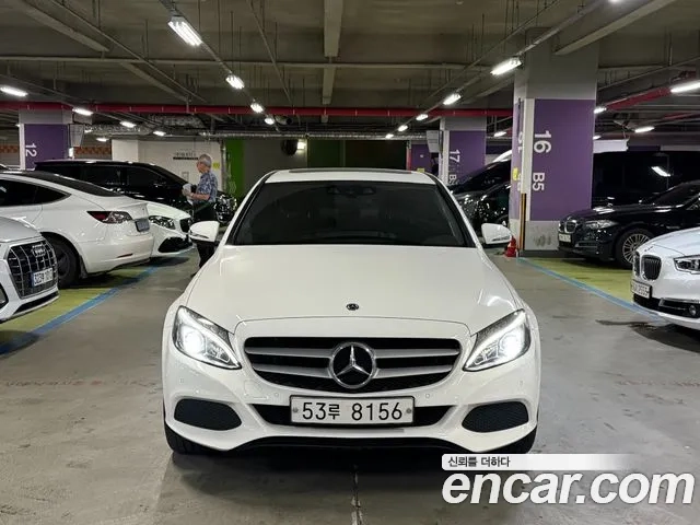 Mercedes-Benz C-Class W205 2018 Белый из Кореи