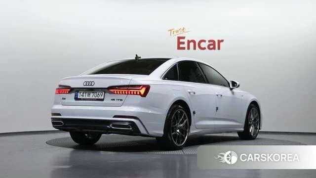 Audi A6 (C8) 2023 Белый из Кореи