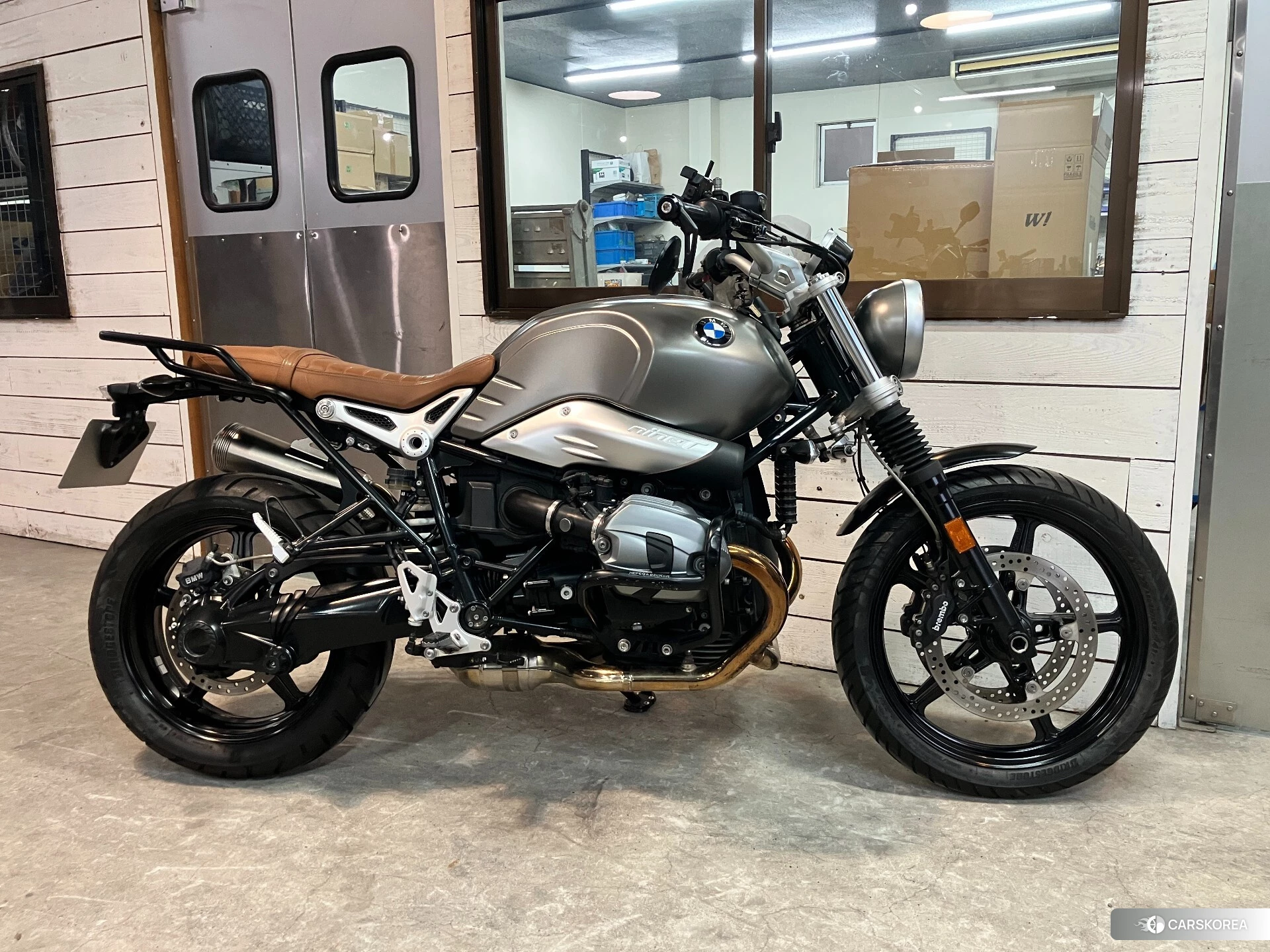 Проданный BMW R NINE T SCRAMBLER 2017 из Японии