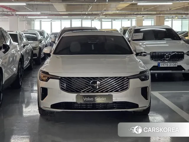 Volvo S90 2025 Белый из Кореи
