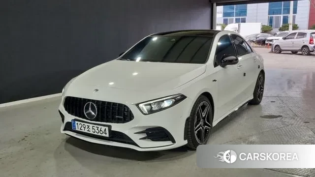 Mercedes-Benz A-Class W177 2023 Белый из Кореи