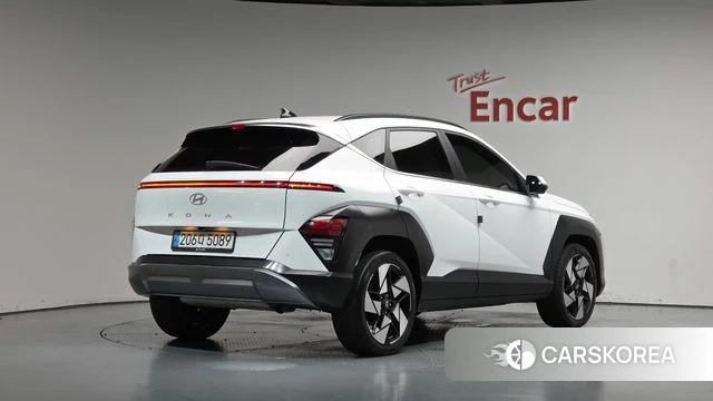 Hyundai Kona (SX2) 2023 Белый из Кореи