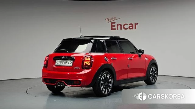 Mini Cooper S 2020 Красный из Кореи