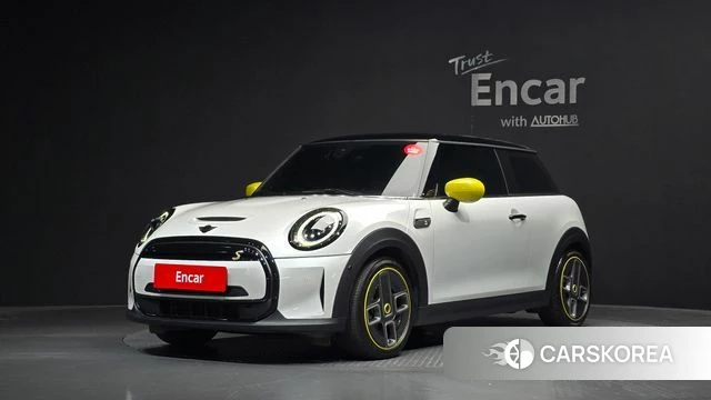Mini Cooper Electric 2023 Белый из Кореи