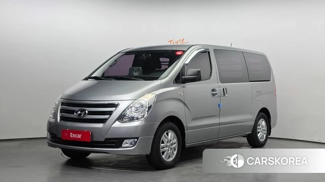 Hyundai Grand Starex 2018 Серебряный из Кореи