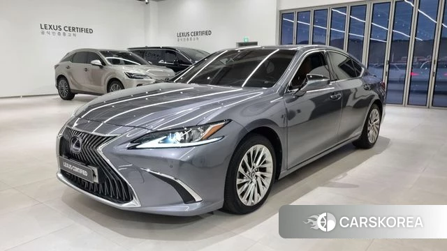 Lexus ES300h 7th generation 2021 Серый из Кореи