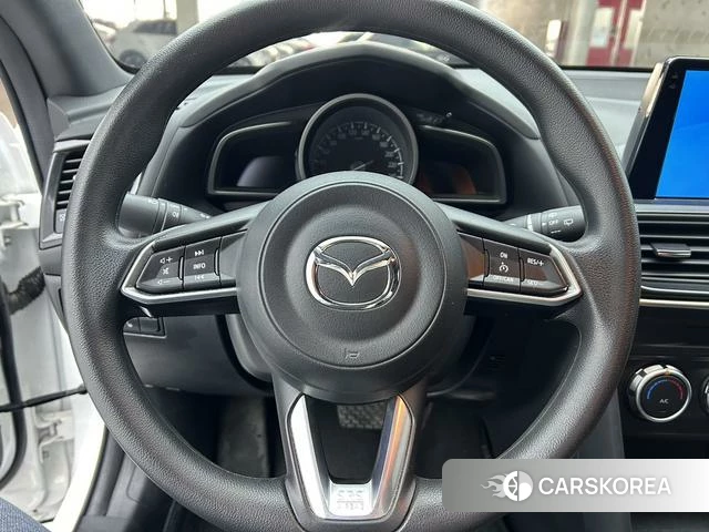 Mazda CX-4 2023 Белый из Китая