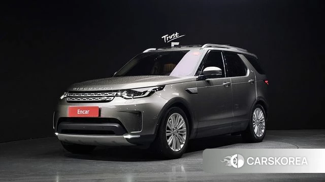 Land Rover Discovery 5 2018 Серый из Кореи