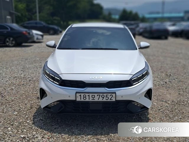 Kia The New K3 2nd generation 2022 Белый из Кореи