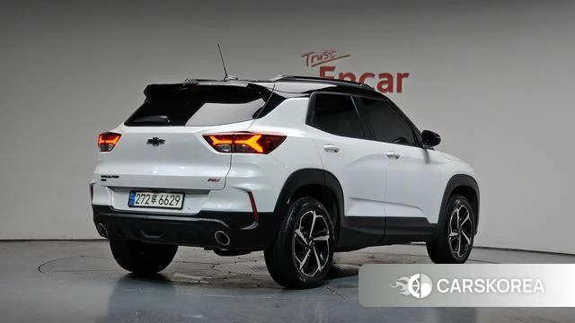 Chevrolet (GM Daewoo) Trailblazer 2022 Белый из Кореи