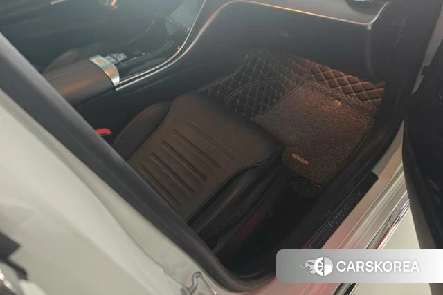 Mercedes-Benz Class C 2021 Белый из Китая