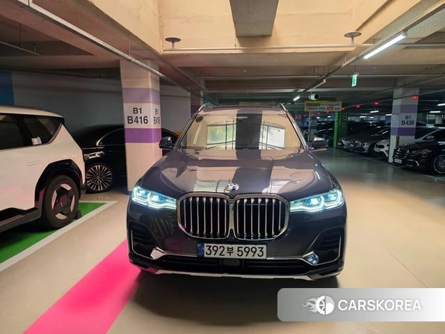 BMW X7 (G07) 2022 Серый из Кореи