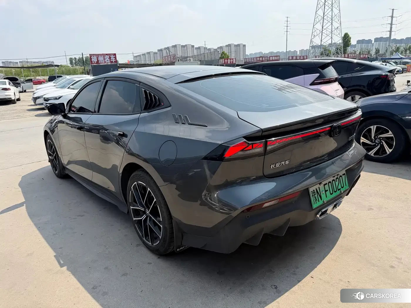 Chang'an Changan UNI-V Smart iDD 2024 Silver/gray из Китая