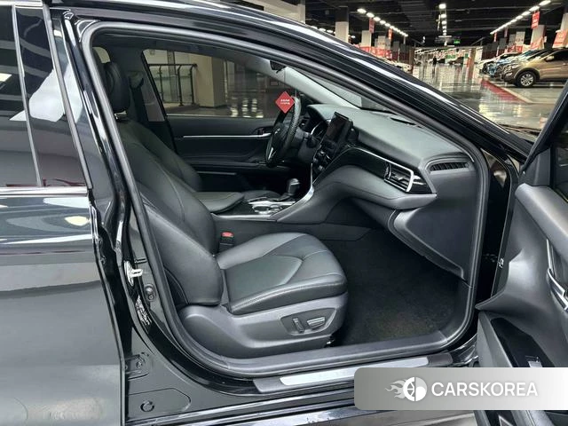 Toyota Camry 2022 Черный из Китая
