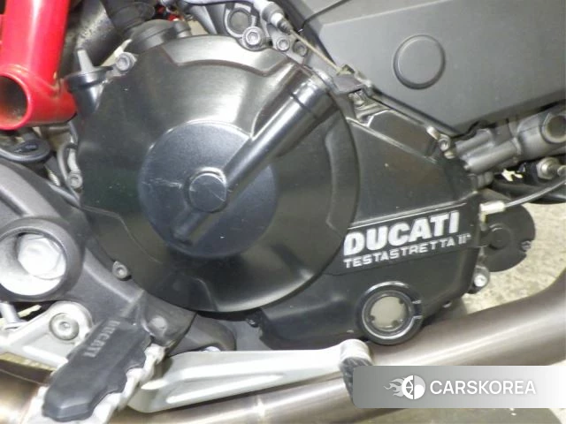 Engine photo