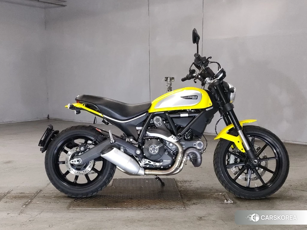 Проданный Ducati SCRAMBLER ICON 2015 из Японии, фото 2