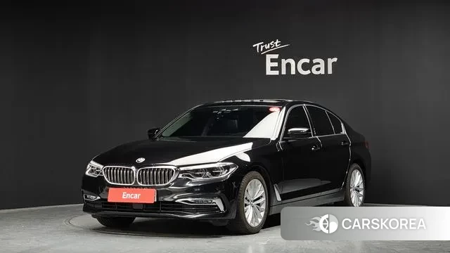 BMW 5 Series (G30) 2018 Черный из Кореи