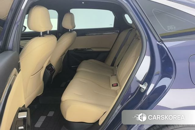Geely Galaxy Galaxy L6 2024 Фиолетовый из Китая