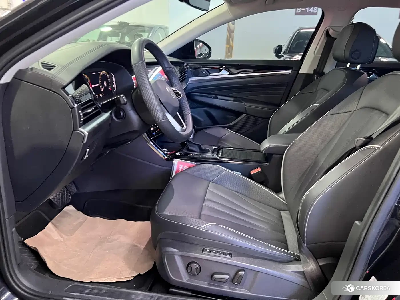 Volkswagen Passat 2024 Черный из Китая