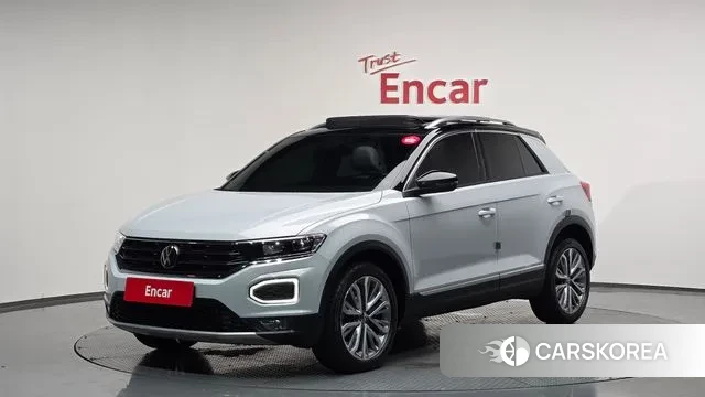 Volkswagen T-Roc 2022 Светло-серебряный цвет из Кореи
