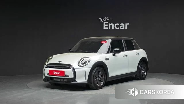 Mini Cooper 2023 Белый из Кореи