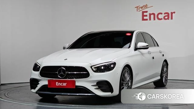 Mercedes-Benz E-Class W213 2021 Белый из Кореи