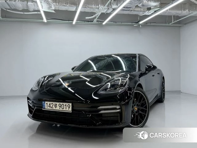 Porsche Panamera (971) 2021 Черный из Кореи