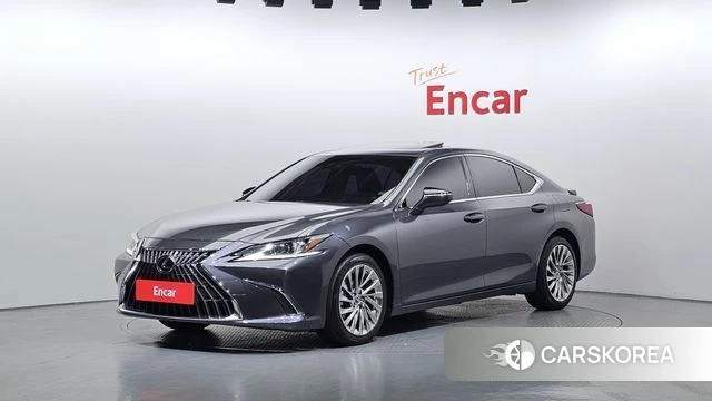 Lexus ES300h 7th generation 2022 Серый из Кореи