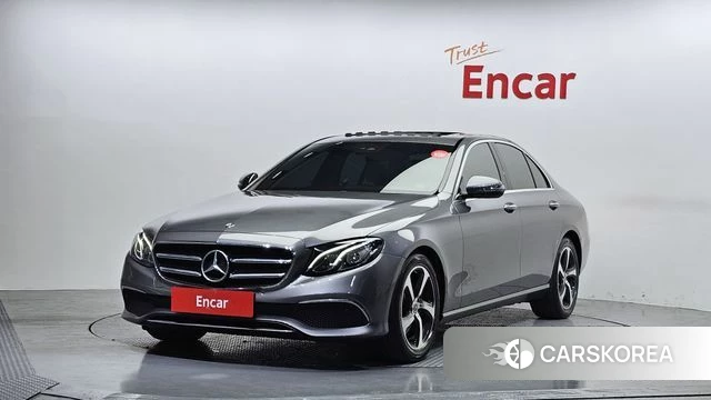 Mercedes-Benz E-Class W213 2020 Серый из Кореи