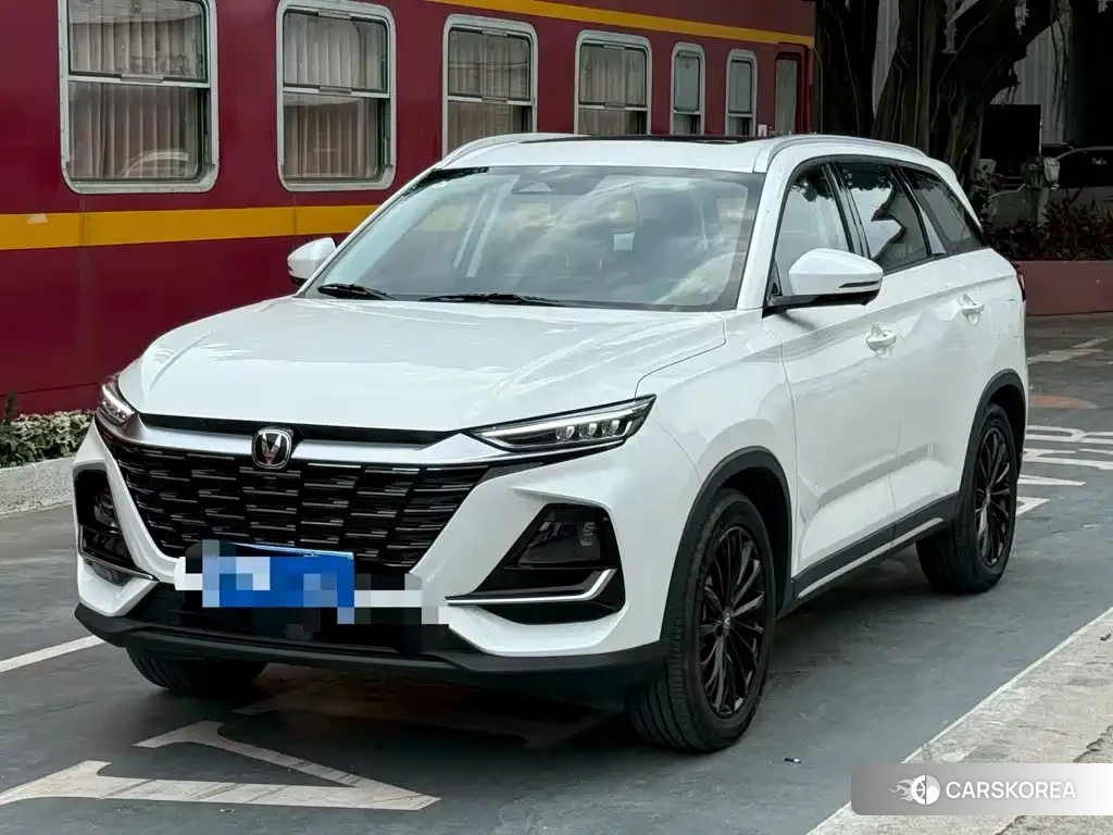 Chang'an CS75 2025 Белый из Китая