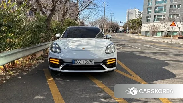 Porsche Panamera (971) 2022 Белый из Кореи